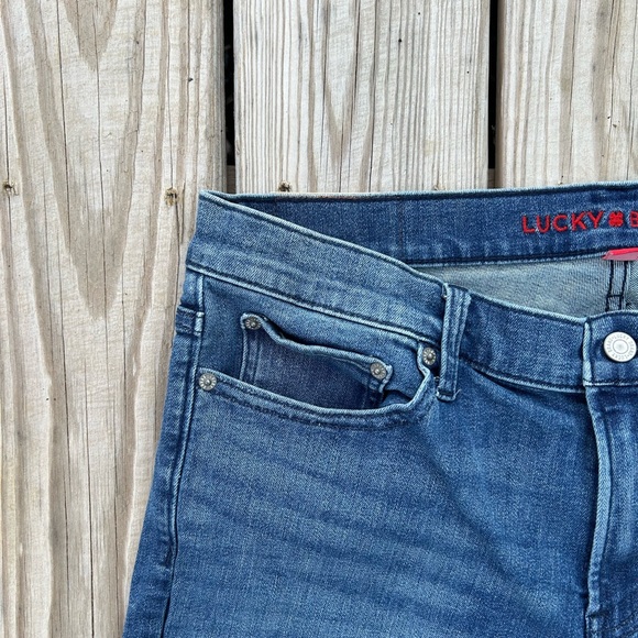 Lucky Brand Jeans Womens 16/33 Blue Denim Medium Wash Sweet N Straight Mid Rise - Picture 4 of 16